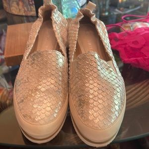 Ron White slip sz 9 metallic gold, leather sneaker from Nordstrom’s pre owned.